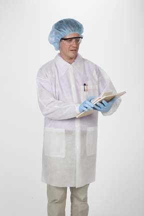 Fisherbrand™ Basic Protection Disposable Polypropylene White Lab Coats