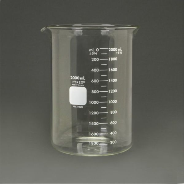 BEAker, 2 Grad. w/Spout, 2000ml (4/pk)
